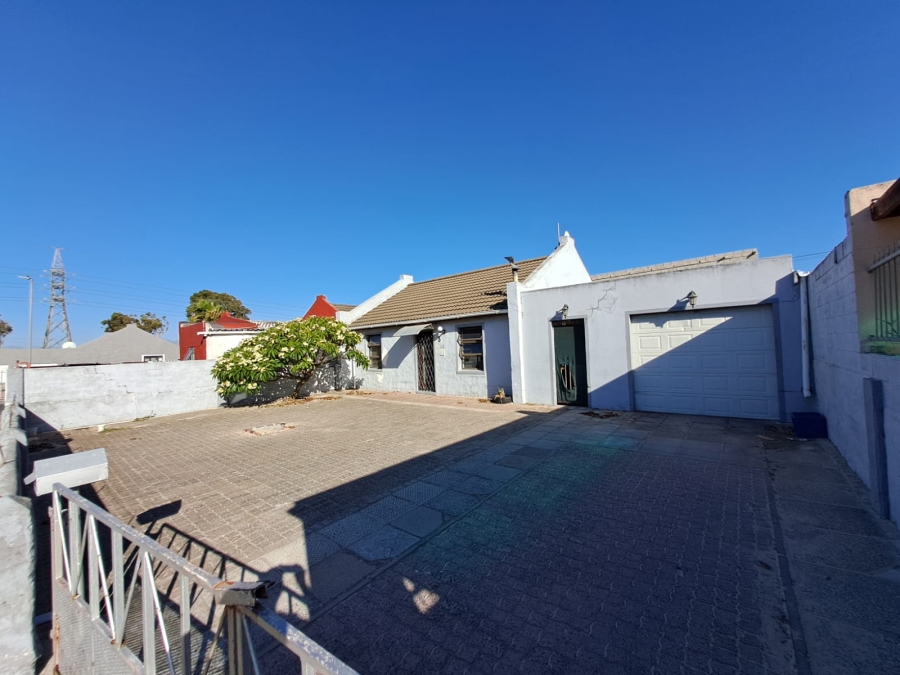 2 Bedroom Property for Sale in Malibu Village Western Cape